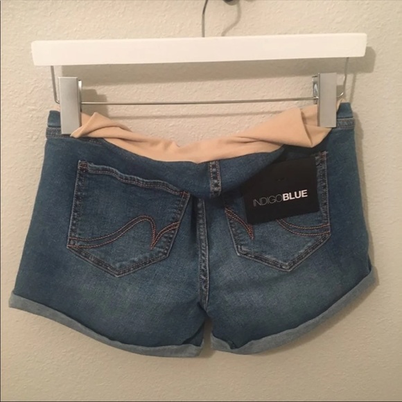 Denim Maternity Shorts - Picture 3 of 3
